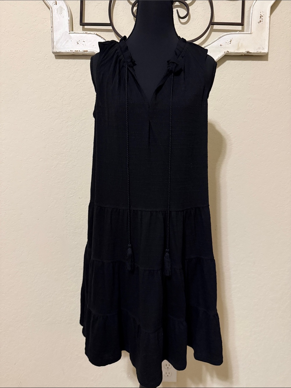 Max Studio Black Sleeveless Tiered Tassel Dress